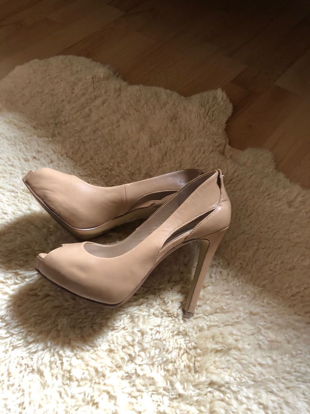 Scarpe da donna: Guess schue Gr 36 – Nuovo (secondo la descrizione) da Oberglatt ZH venduto da Hero1512 2