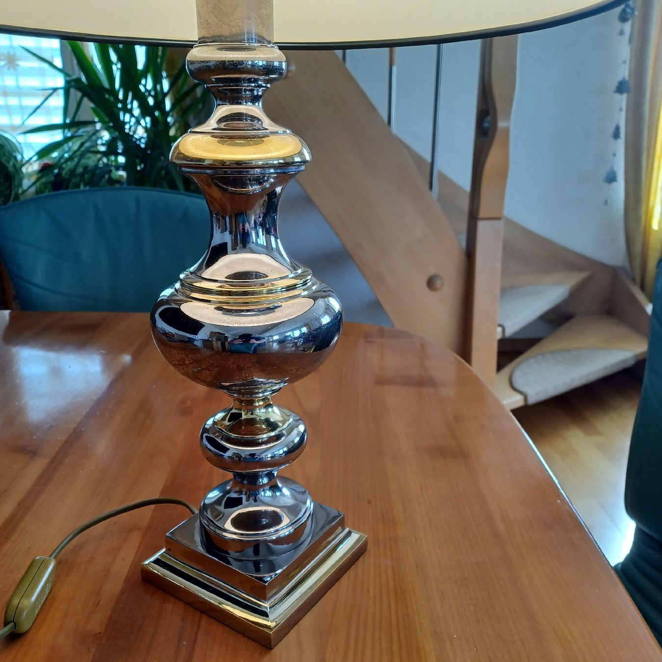 Lampade: Tischlampe mit Metallfuss – Usato da Waldkirch venduto da Fantasia-101 1