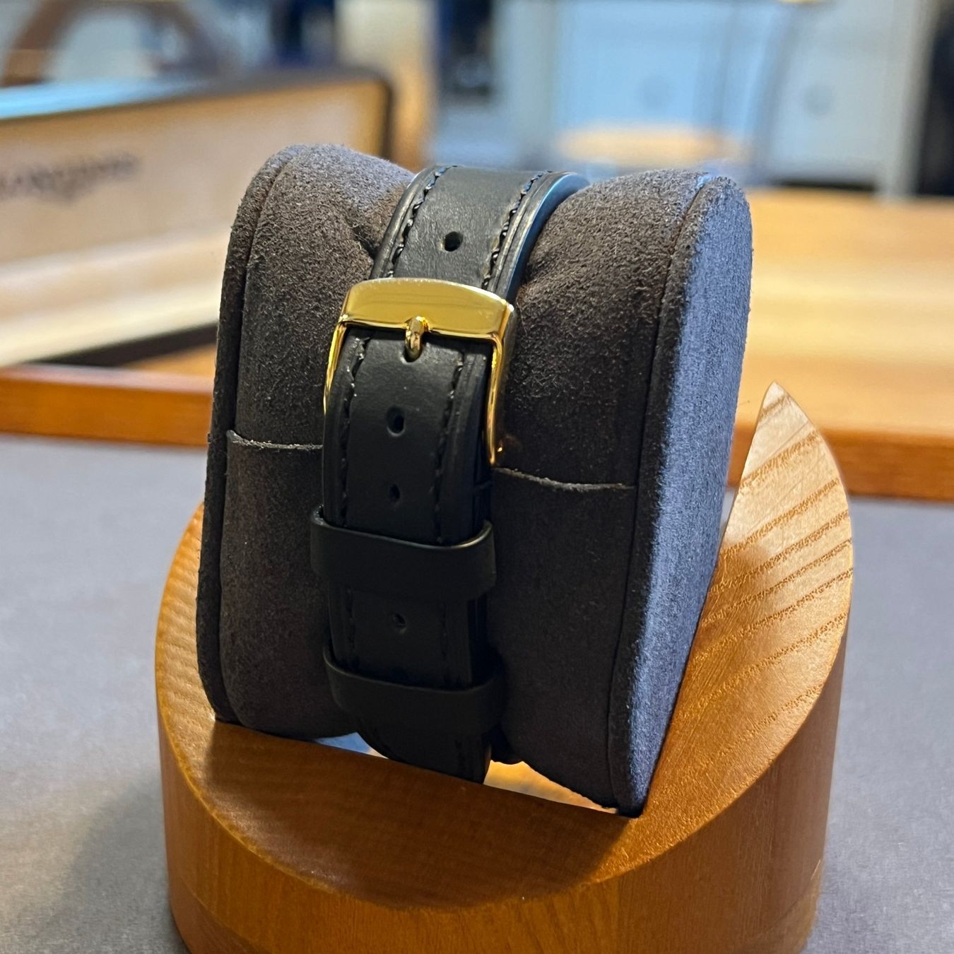 Longines Uhren: Longines Présence Quartz Date Gold Plated – Gebraucht aus Carouge GE von Watchaser 5