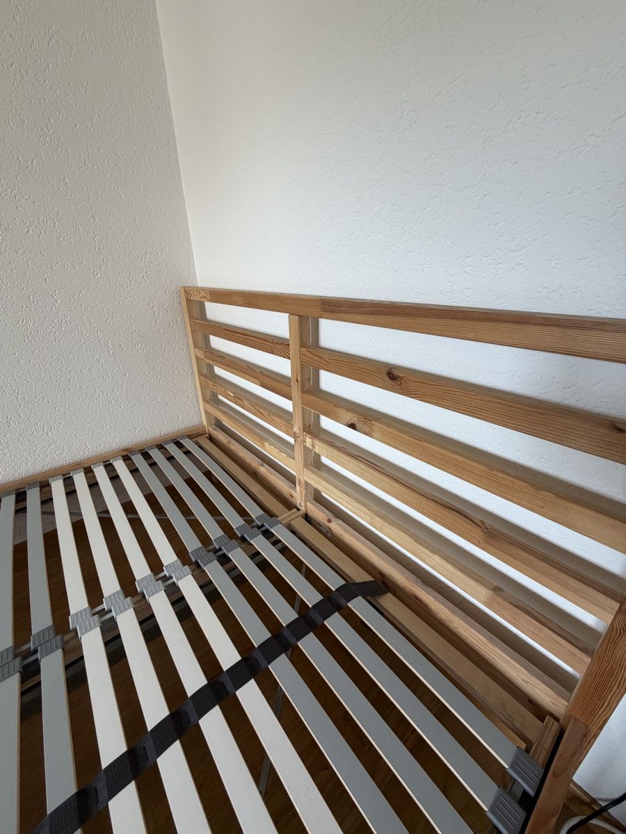 Betten: IKEA TARVA Bettgestell mit Lattenrost – Gebraucht aus Bern von LivHost 1