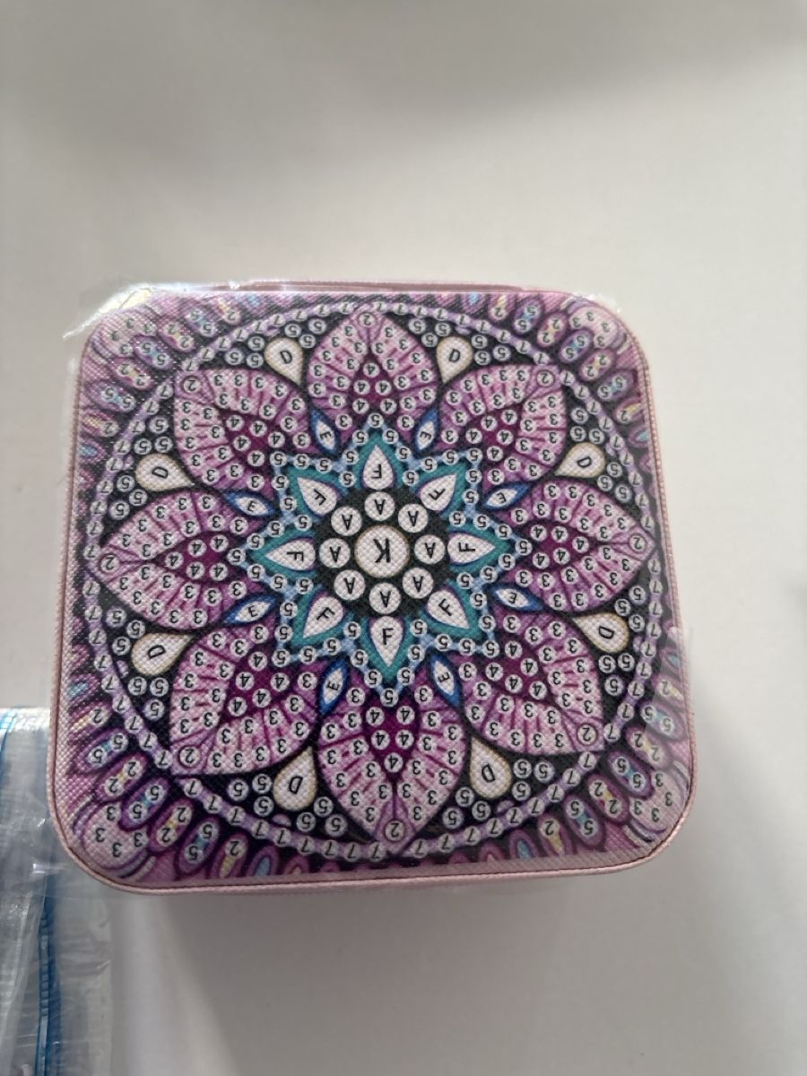 Kit bricolage: Schmuckböxli Diamond Paiting – Nuovo (secondo la descrizione) da Amriswil venduto da SCHLOSSGEISTLI 1
