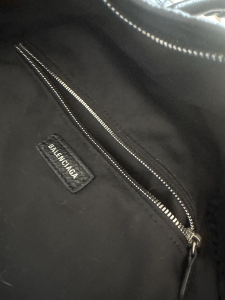 Zaini: Rucksack Le Cagole aus Leder Neu – Nuovo (secondo la descrizione) da Luzern venduto da TENDIMO 6