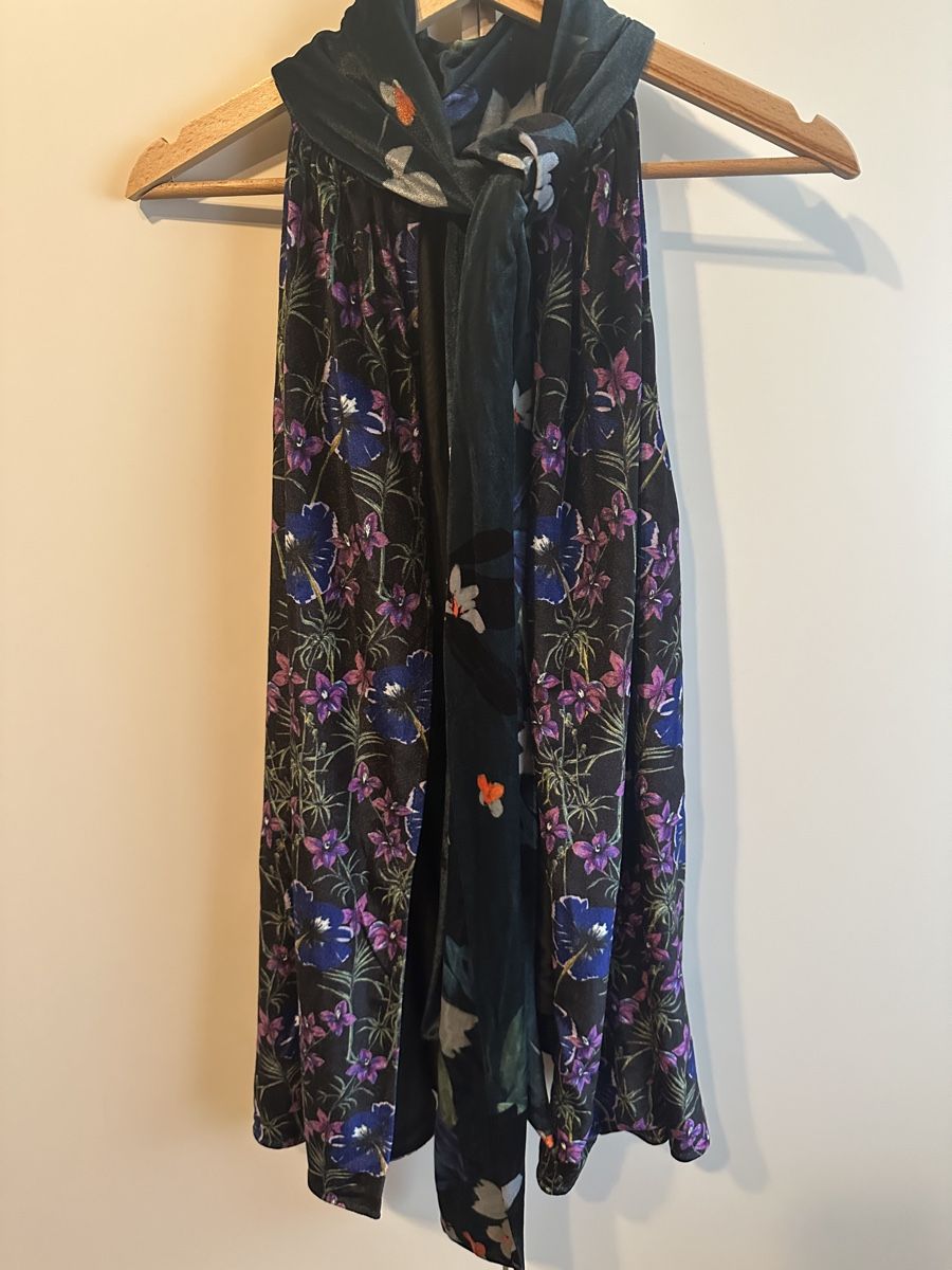 French Connection Camicette: French Connection Top, Gr. L, Blumenmuster - Neu! – Nuovo e nell'imballaggio originale da Opfikon venduto da Zentou 3
