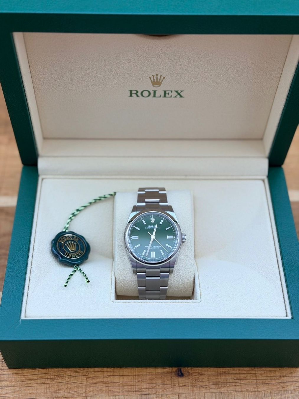 Rolex Uhren: Rolex Oyster Perpetual 36mm Ref. 126000 Full-Set – Gebraucht aus Reichenburg von DELLON