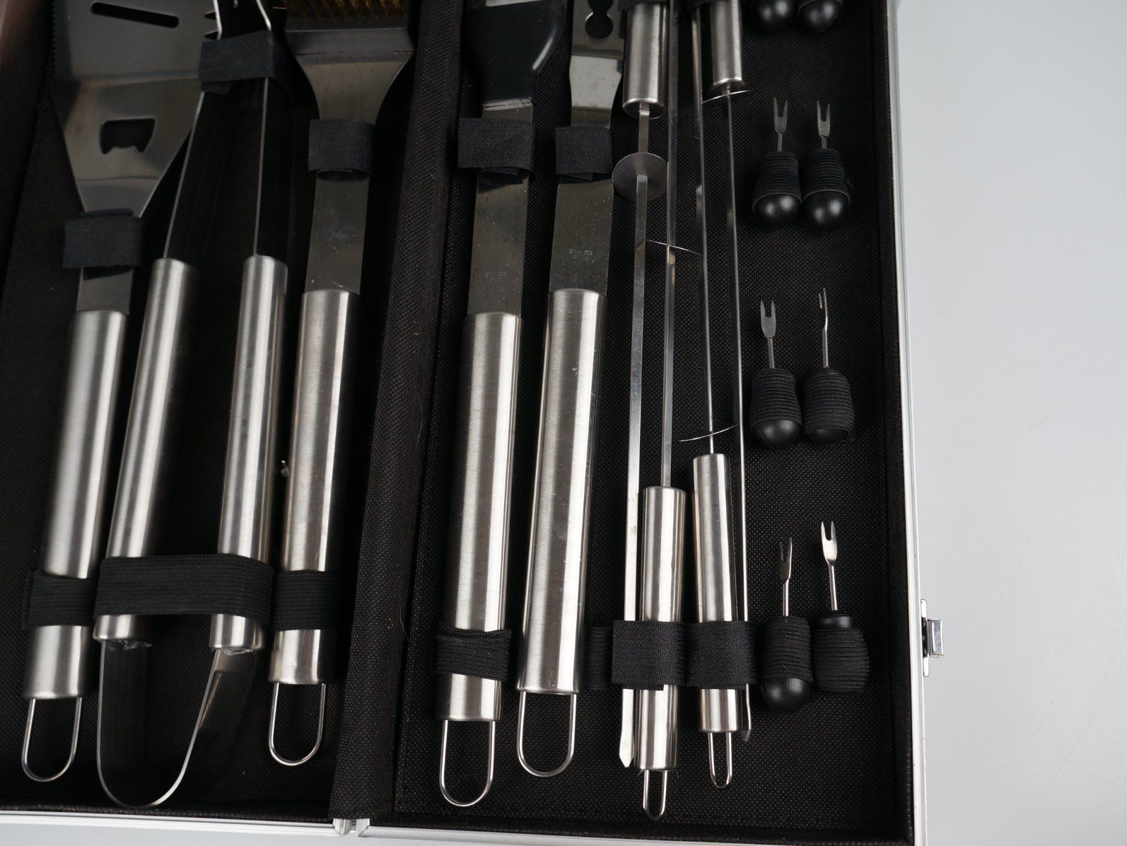 Set di posate: BBQ Grillbesteck Set – Usato da Rüti ZH venduto da Restwert_Rueti_ZH 4