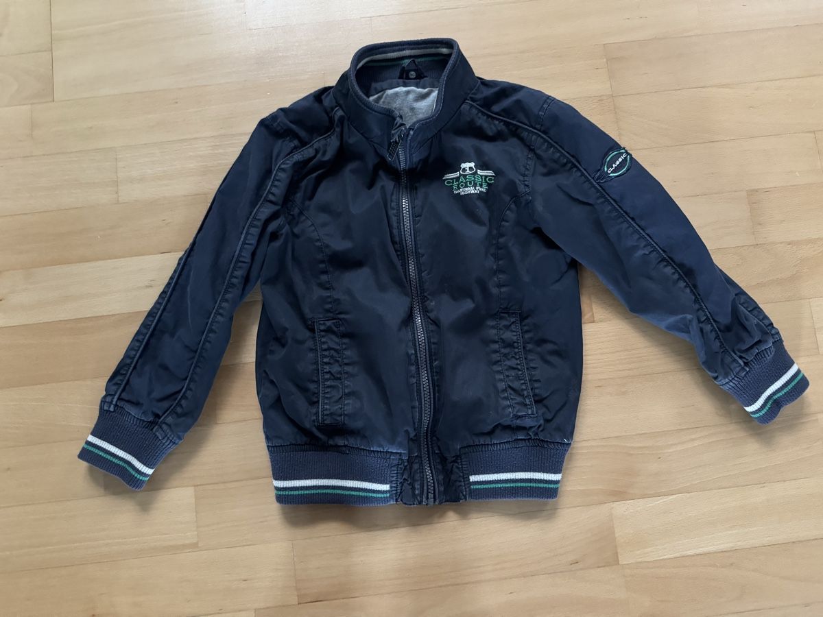 Kleiderpakete & -sets: Jacke/ Übergangsjacke 122/128 – Gebraucht aus Ermatingen von Pinggu02 1