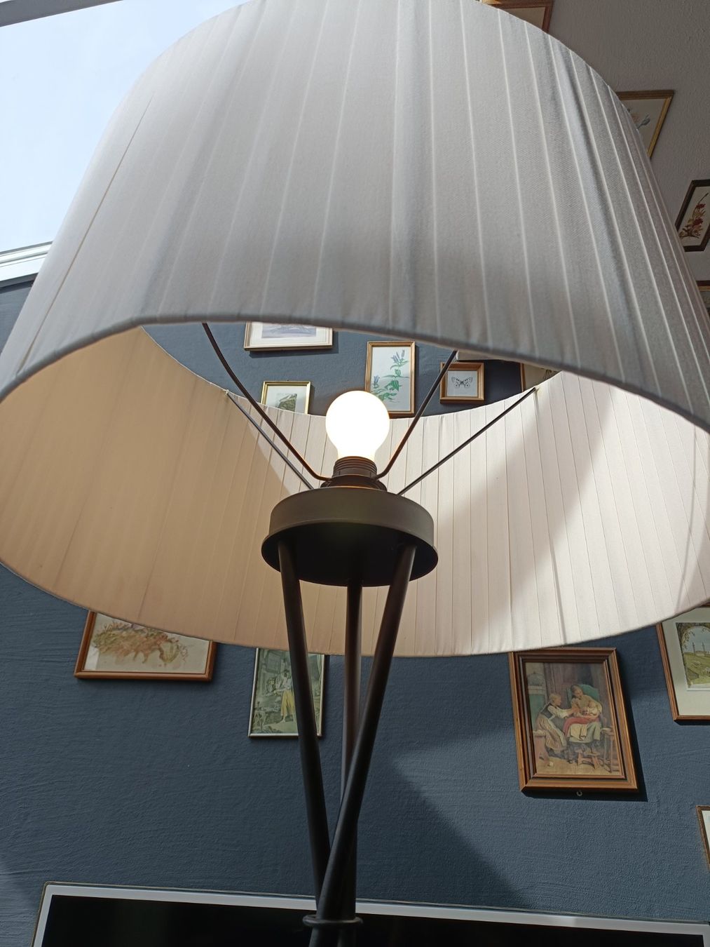 Santa & Cole Lampade: Stehleuchte Santa&Cole Tripode LED – Usato da Schmitten FR venduto da oldtimer82 4