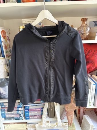 Veste Nike noire à capuche, taille M - Idéale automne