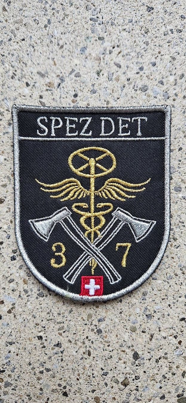 Schweizer Armee Placchette & Badge: *** Swisscoy Badge mit Klett *** – Nuovo e nell'imballaggio originale da Riedholz venduto da fr_sIruP