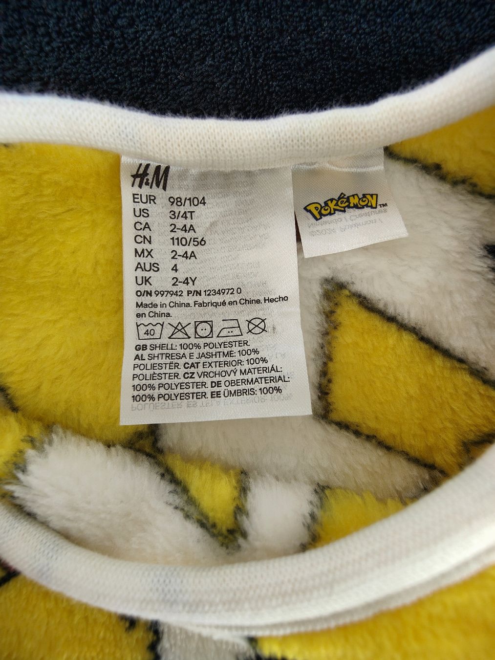 H&M Pyjamas & Ähnliches: flauschiges Pickachu Set in Grösse 98/104 – Gebraucht aus Ulisbach von Re_b3ka 2