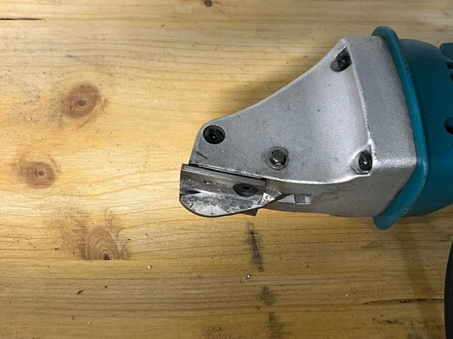 Makita Tutti gli attrezzi: Blechschere Makita JS1660 elektrisch – Usato da Thalwil venduto da makana01 2