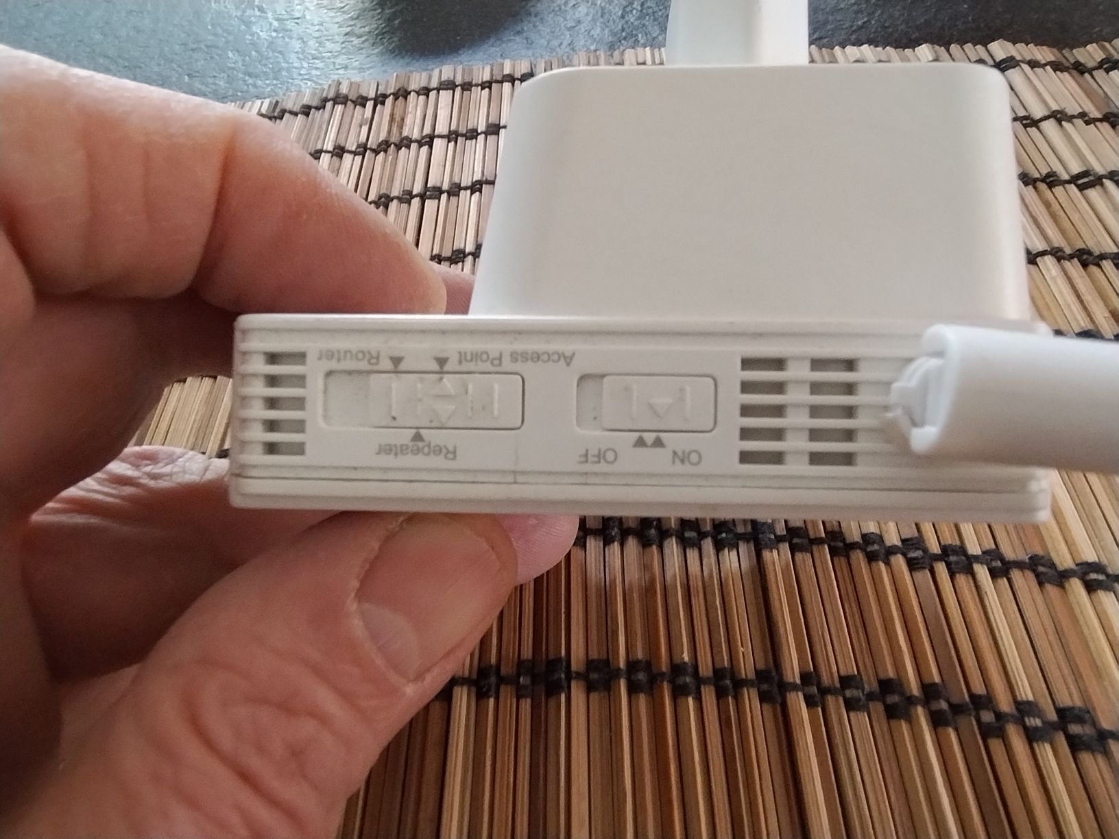 Wlan: WLAN Repeater / Access-Point / Router - Top Zustand – Gebraucht aus Rüti ZH von Lux05 2