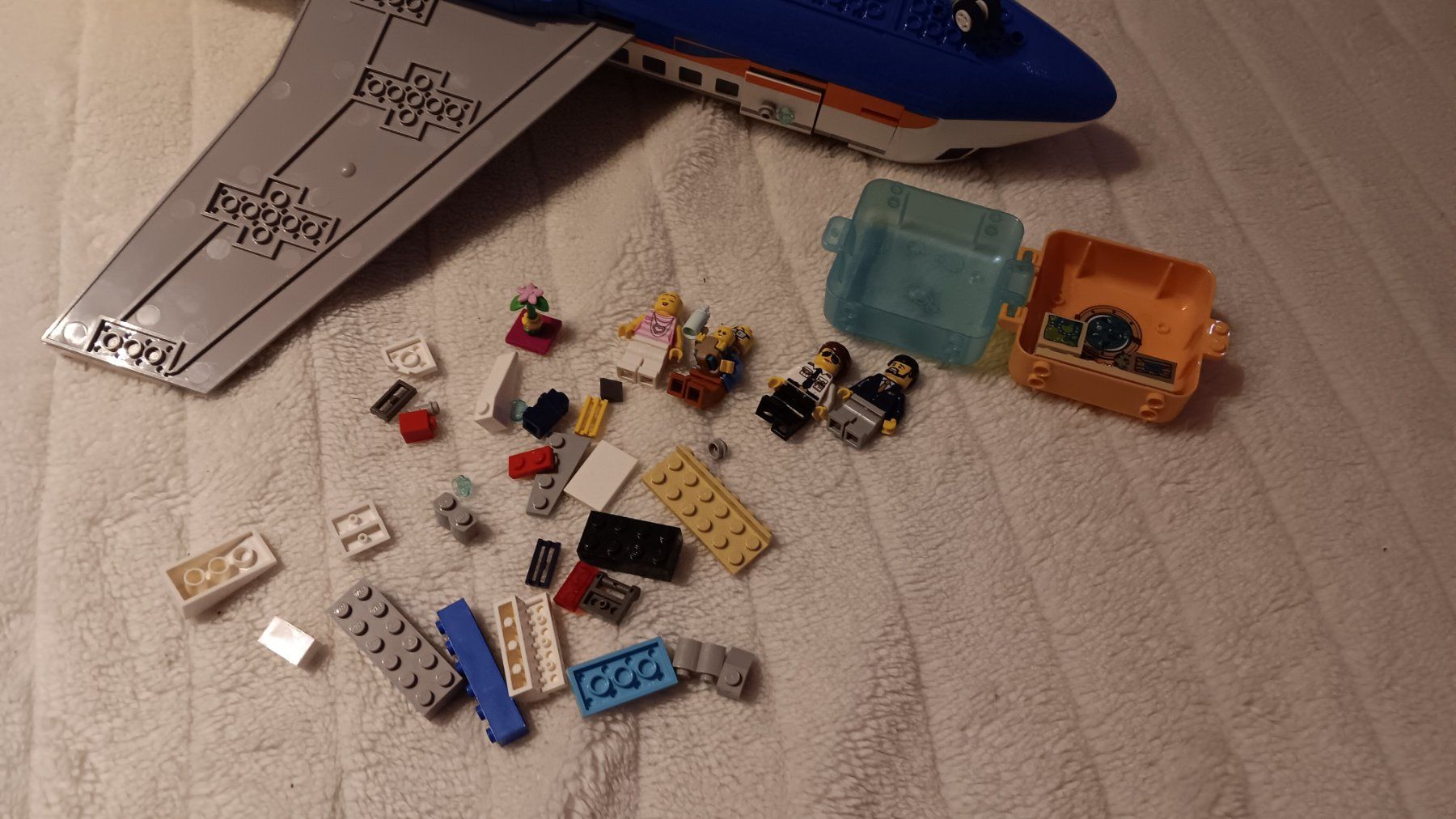 Lego Spielzeuge: Lego 60262, Passagierflugzeug – Gebraucht aus Dietikon von Rabia 2