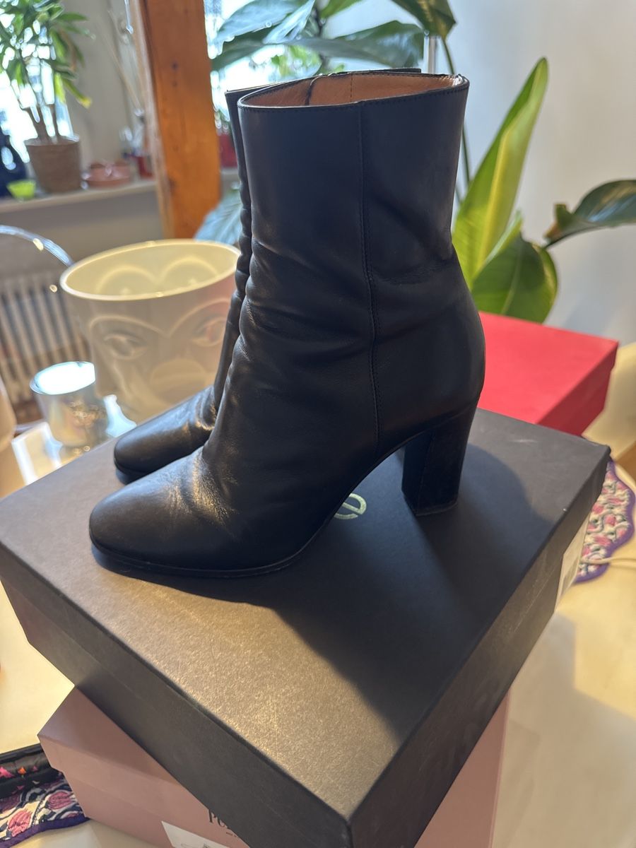 Maje Scarpe da donna: MAJE Stiefel Leder schwarz Gr. 38 – Usato da Zürich venduto da Aliciki 1