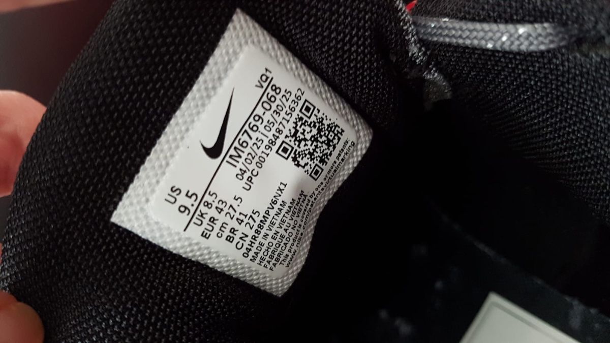Nike Scarpe da uomo: Nike V5 RNR SE Gr.43 – Nuovo e nell'imballaggio originale da Zürich venduto da 280_yc86 8