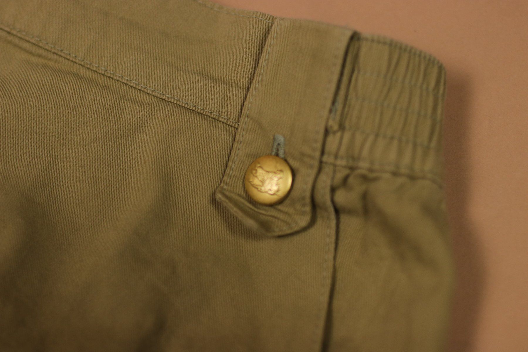 Burberry Pantalons: 1980s BURBERRY Beige Shorts - Size S – D'occasion à Hombrechtikon par BAZ-Vintage 5
