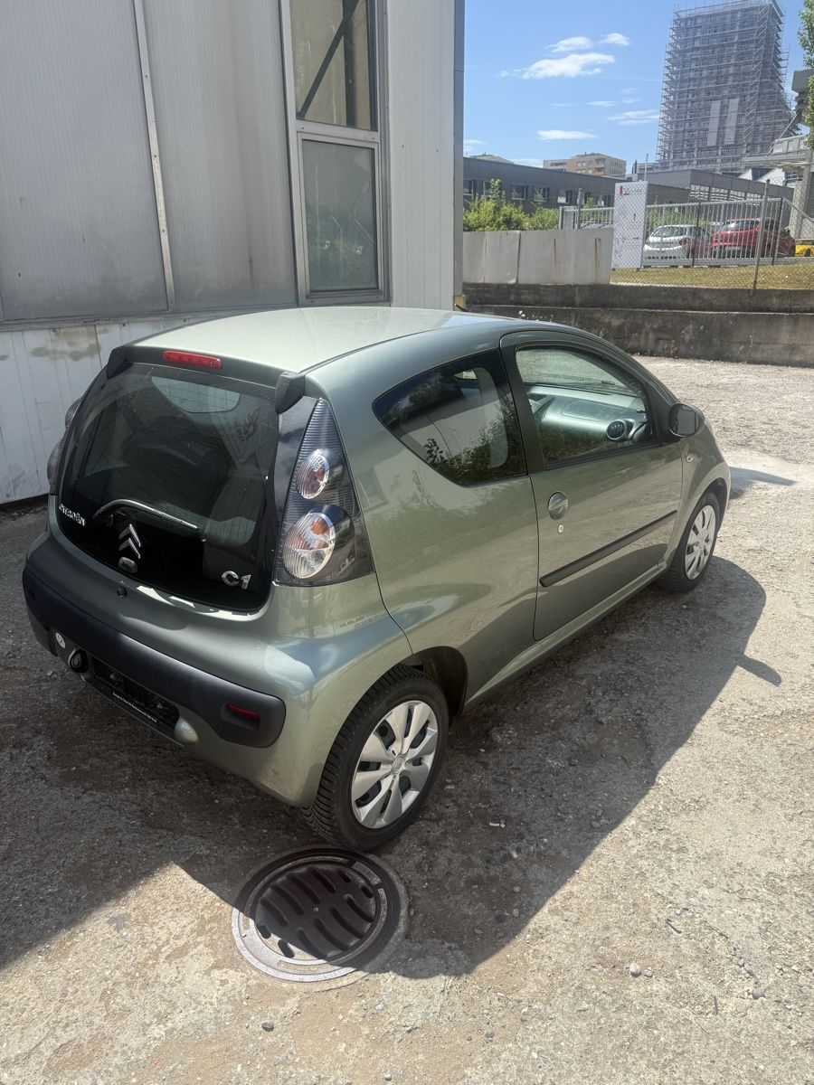 Citroën Automobili: Citroën C1 avec 95000 km – Usato da Fribourg venduto da inf_n9kg 2