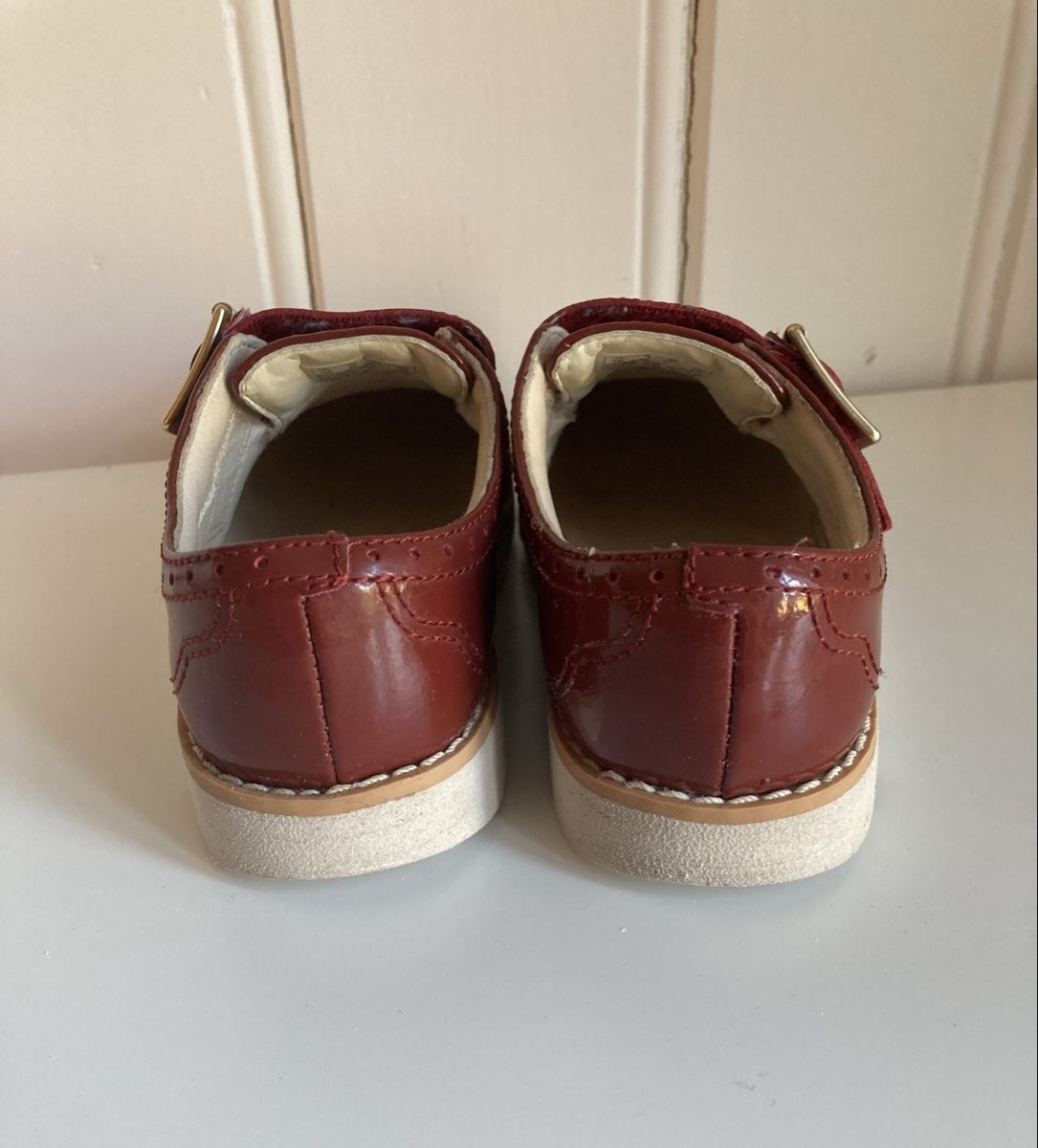 Clarks Scarpe per ragazze: Clarks Mädchenschuhe – Größe 27.5 – Usato da Zäziwil venduto da kbr_jd95 2