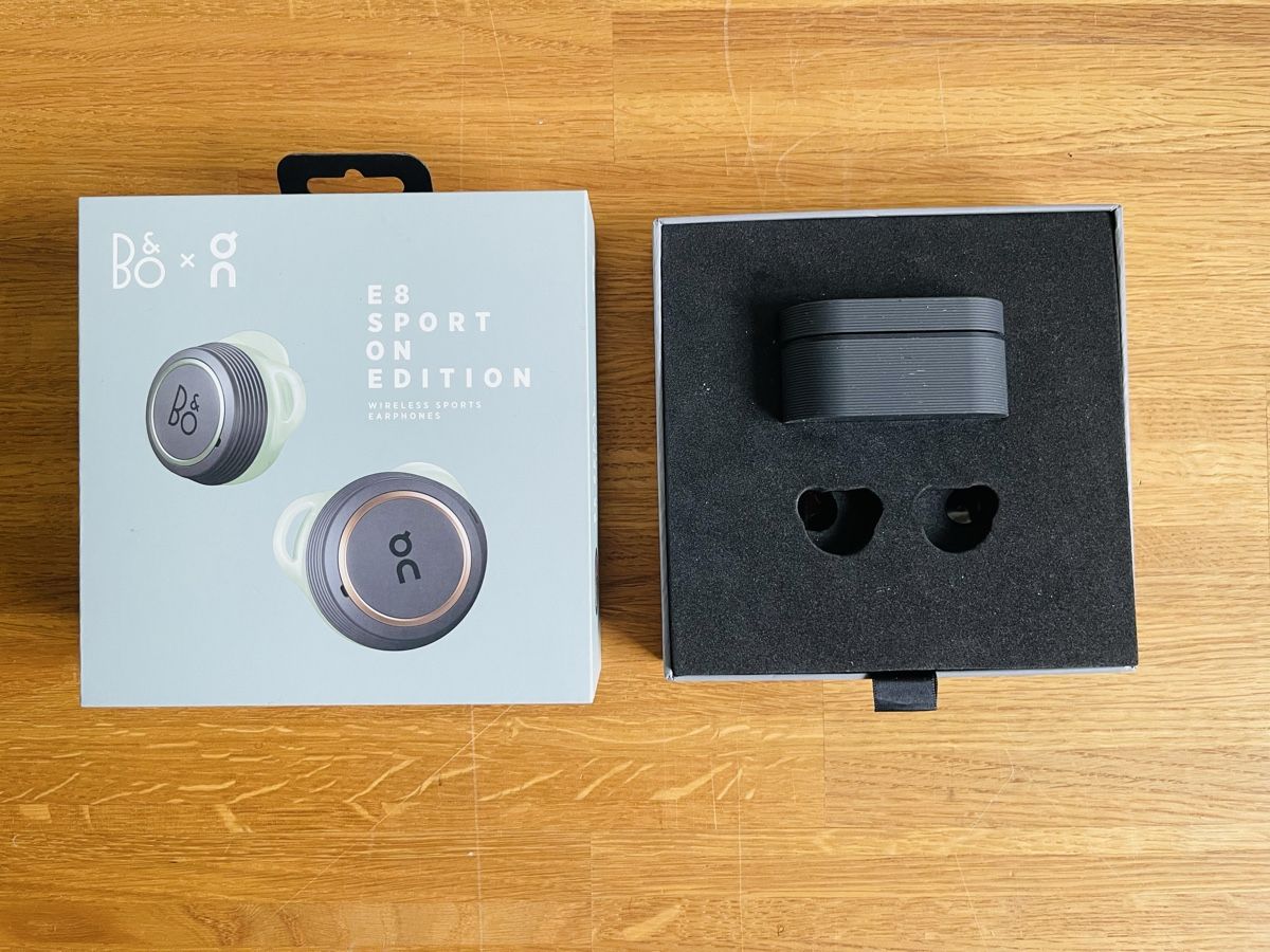 Bang & Olufsen Cuffie: Écouteurs sans fil B&O E8 Sport Edition. – Usato da Zürich venduto da Ndzinga 6