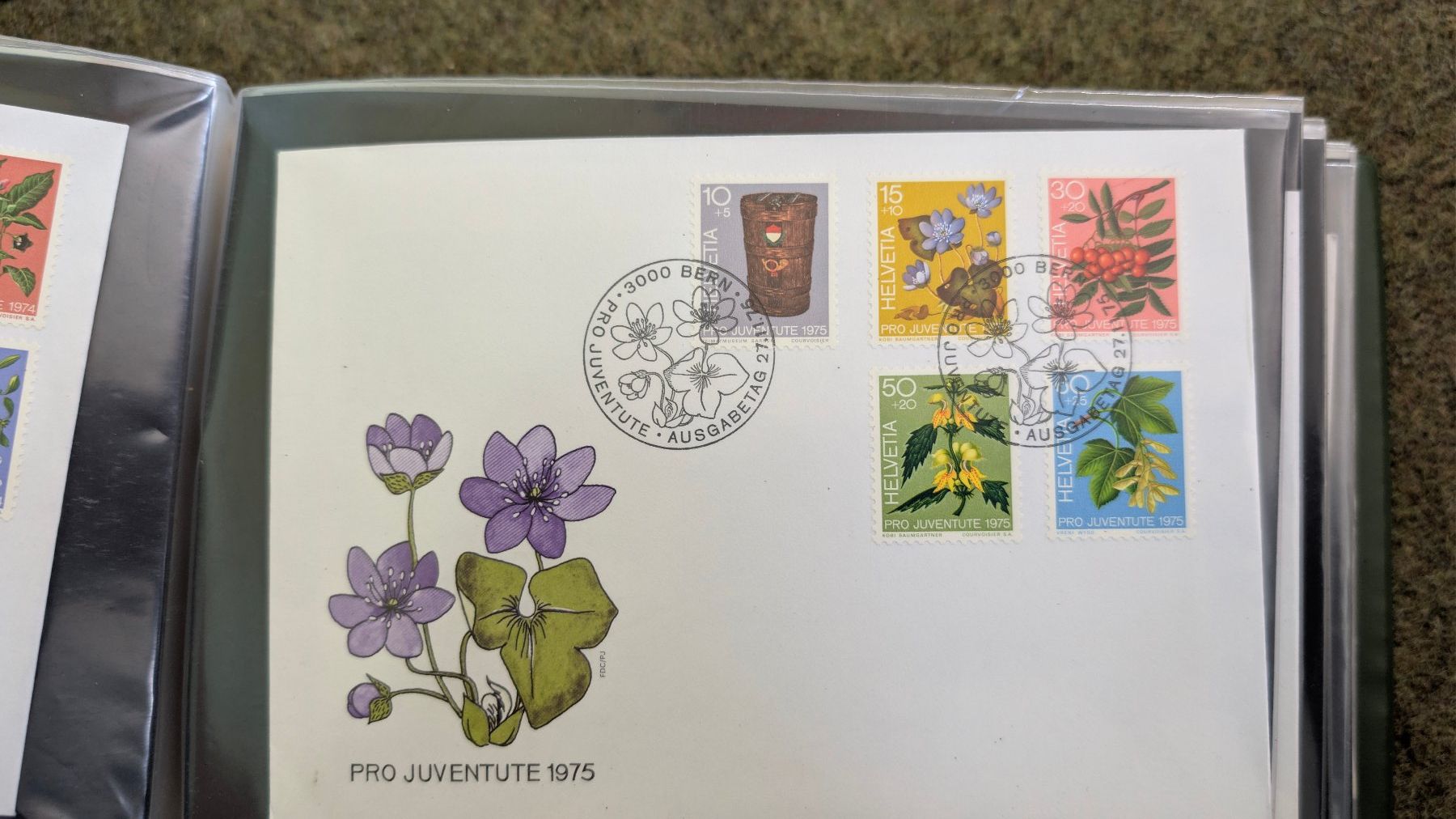 Tutti i francobolli: Briefmarkensammlung mit verschiedenen Schweizer Marken – Usato da Mogelsberg venduto da Martin122 3