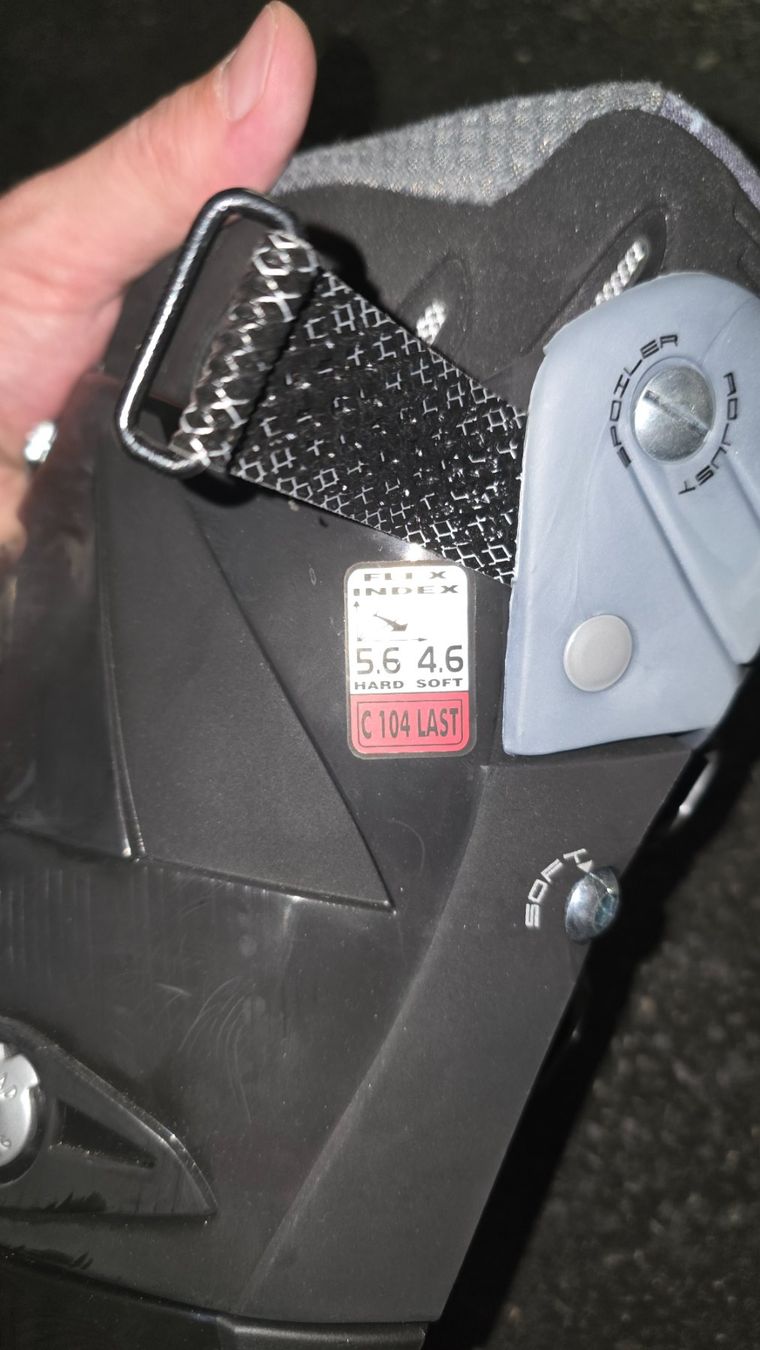 Scarpe da uomo: Skischuhe grösse 260/265 – Usato da Murten venduto da 0Larry0 2