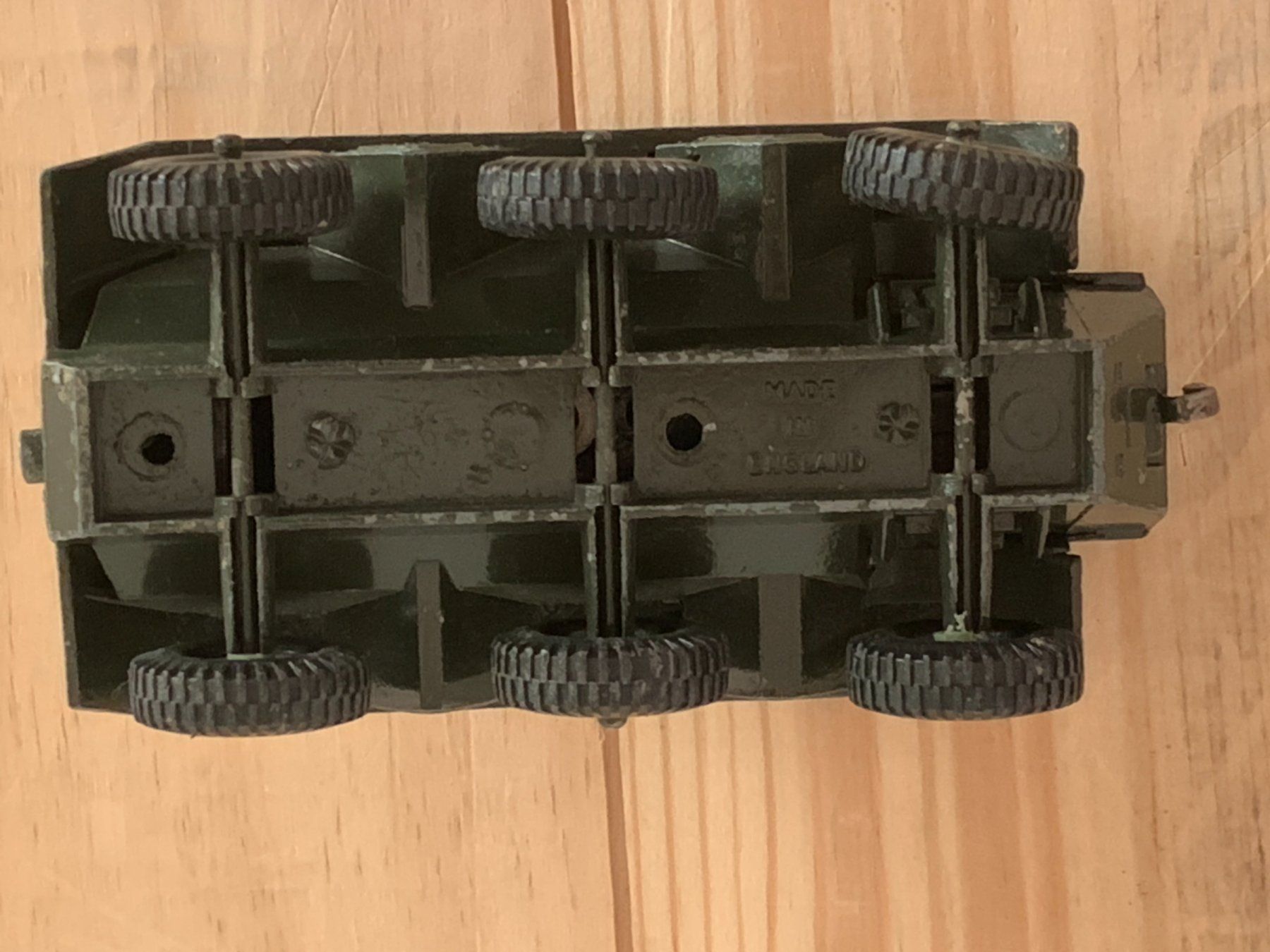Modellini d'auto: Alter Spiel-Panzer 3-Achsig – Usato da Arlesheim venduto da Spielmax 6