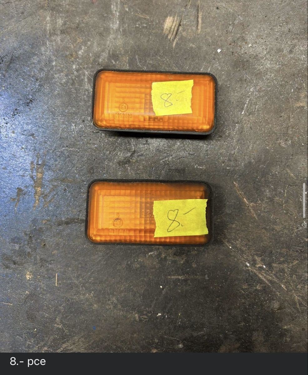 Volkswagen Tutti pezzi di ricambio auto: Lot clignotant VW golf 3/ VW vento – Usato da Muraz (Collombey) venduto da Wolfdog1978 2