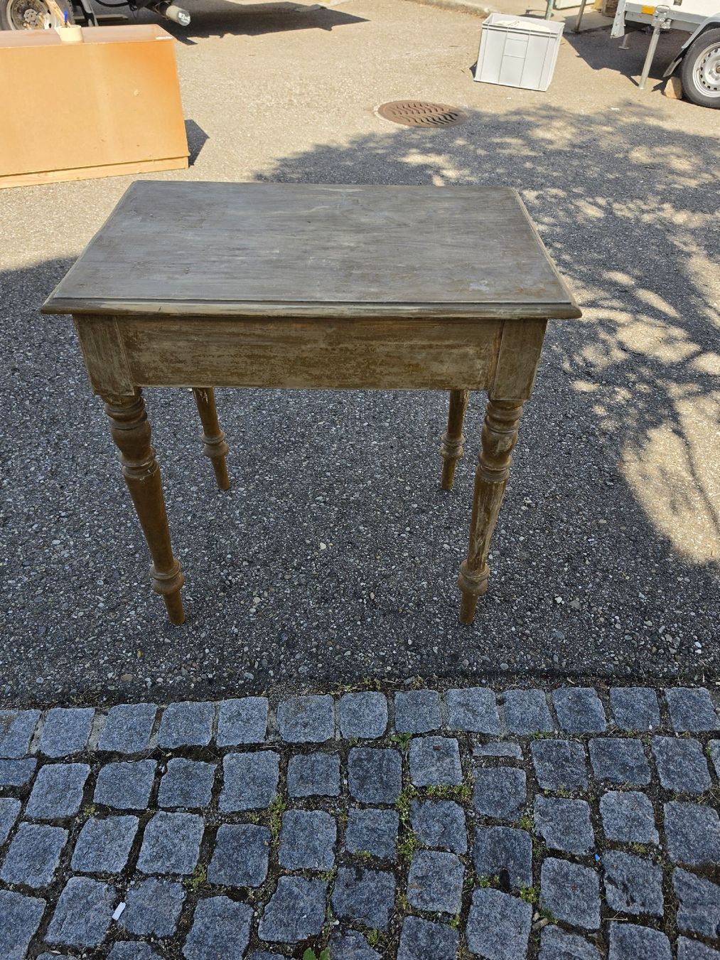 Tavoli: Kleiner Tisch mit Schublade, hellbraun, gebraucht – Usato da Mettlen venduto da elios0888 2
