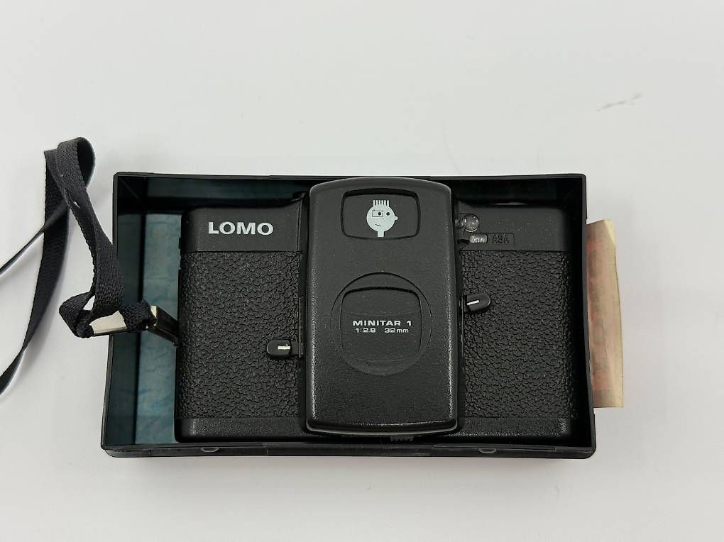 Lomo Fotocamera: Lomo LC-A Compact Kompaktkamera analog 35 mm Kult – Usato da Biel/Bienne venduto da hausamgern 1