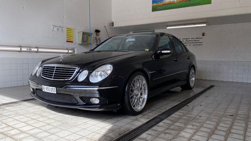 Mercedes-Benz E 55 AMG