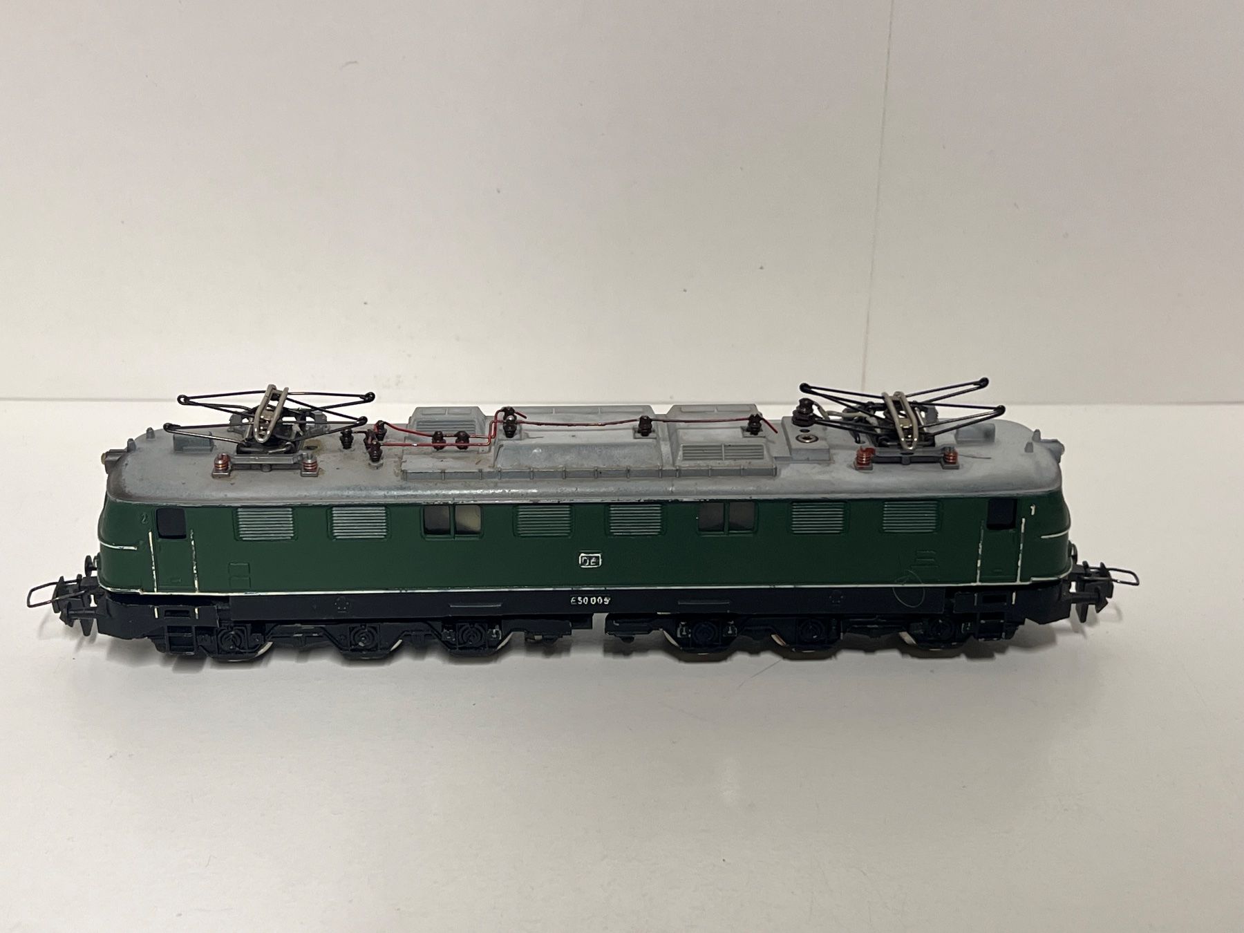 Trix Modellini di ferrovie: Trix Express DB E50 009 H0/DC 3 Leiter – Usato da Neuenhof venduto da ludovicco 1