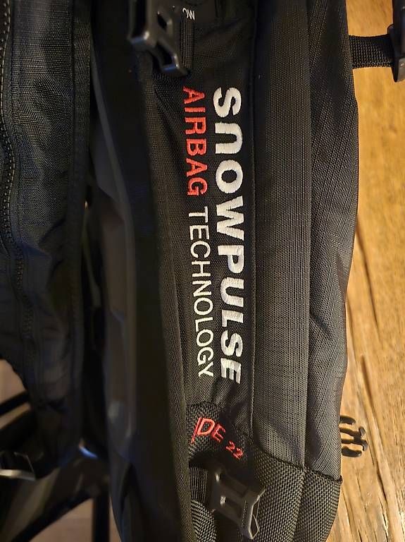 Mammut Zaini: Mammut Airbag Ride 22 – Usato da engelberg venduto da hyperpiper