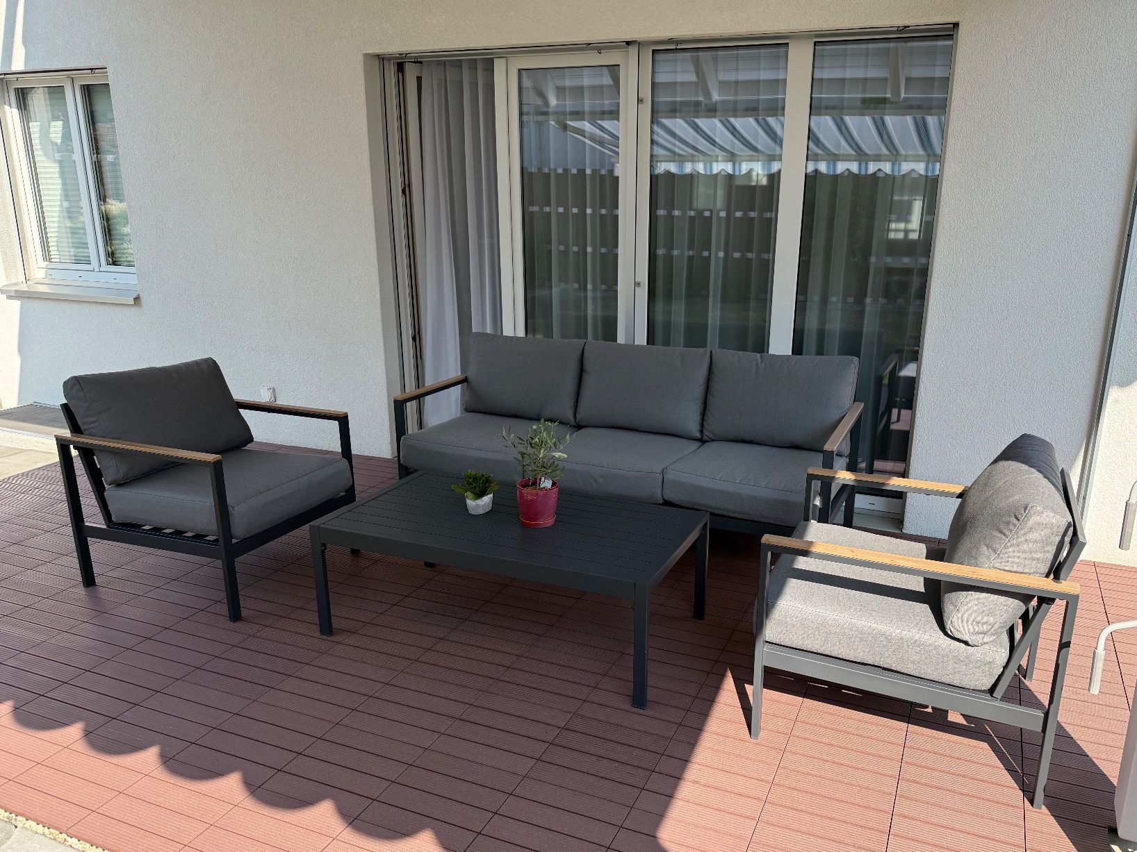 Sofas: Gartenlounge Set anthrazit 3-Sitzer Sofa, 2 Sessel, Tisch – Gebraucht aus Brittnau von kroki35 2