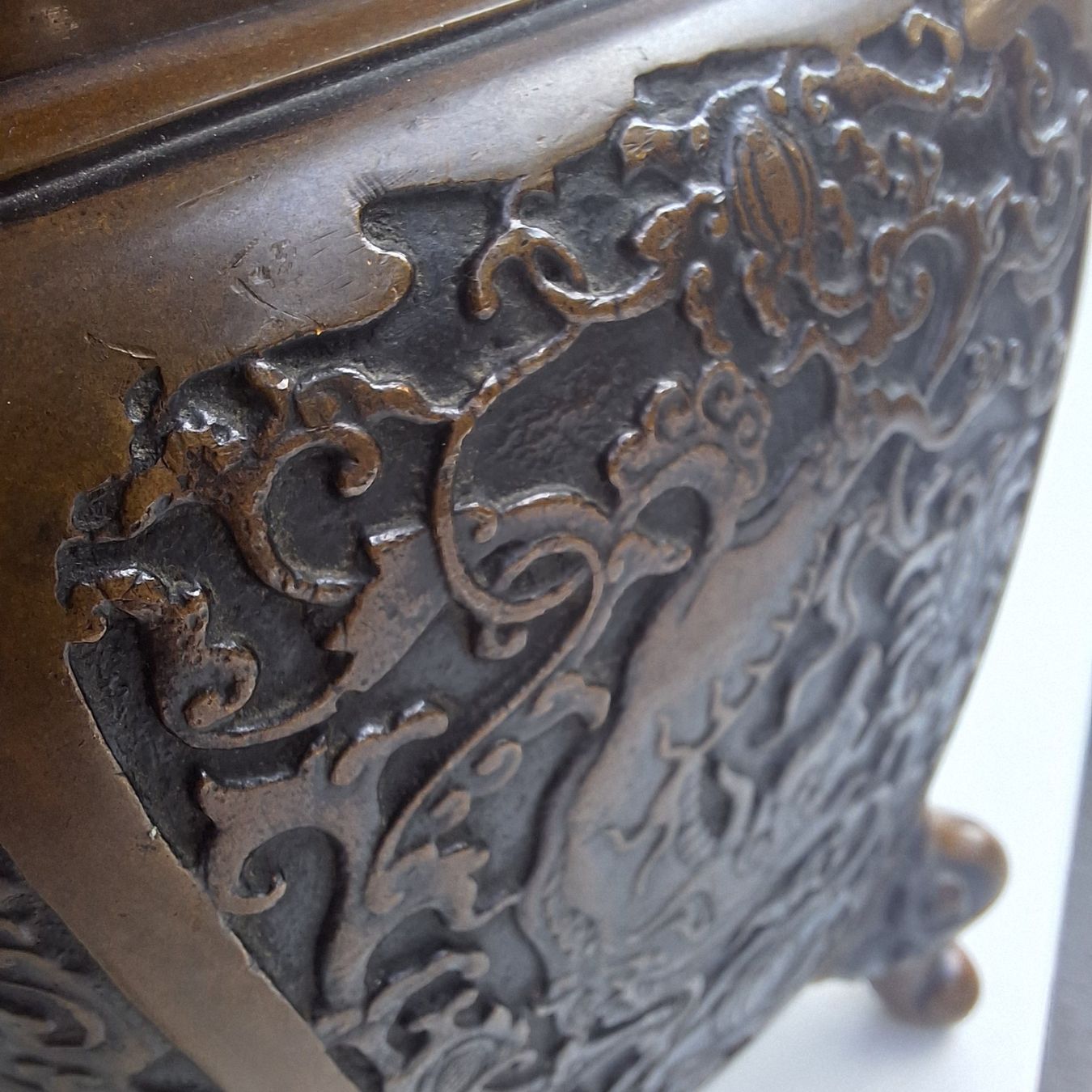 Sculture & Statue: Asiatische Bronze Öl Lampe – Usato da Burgdorf venduto da Max681 5