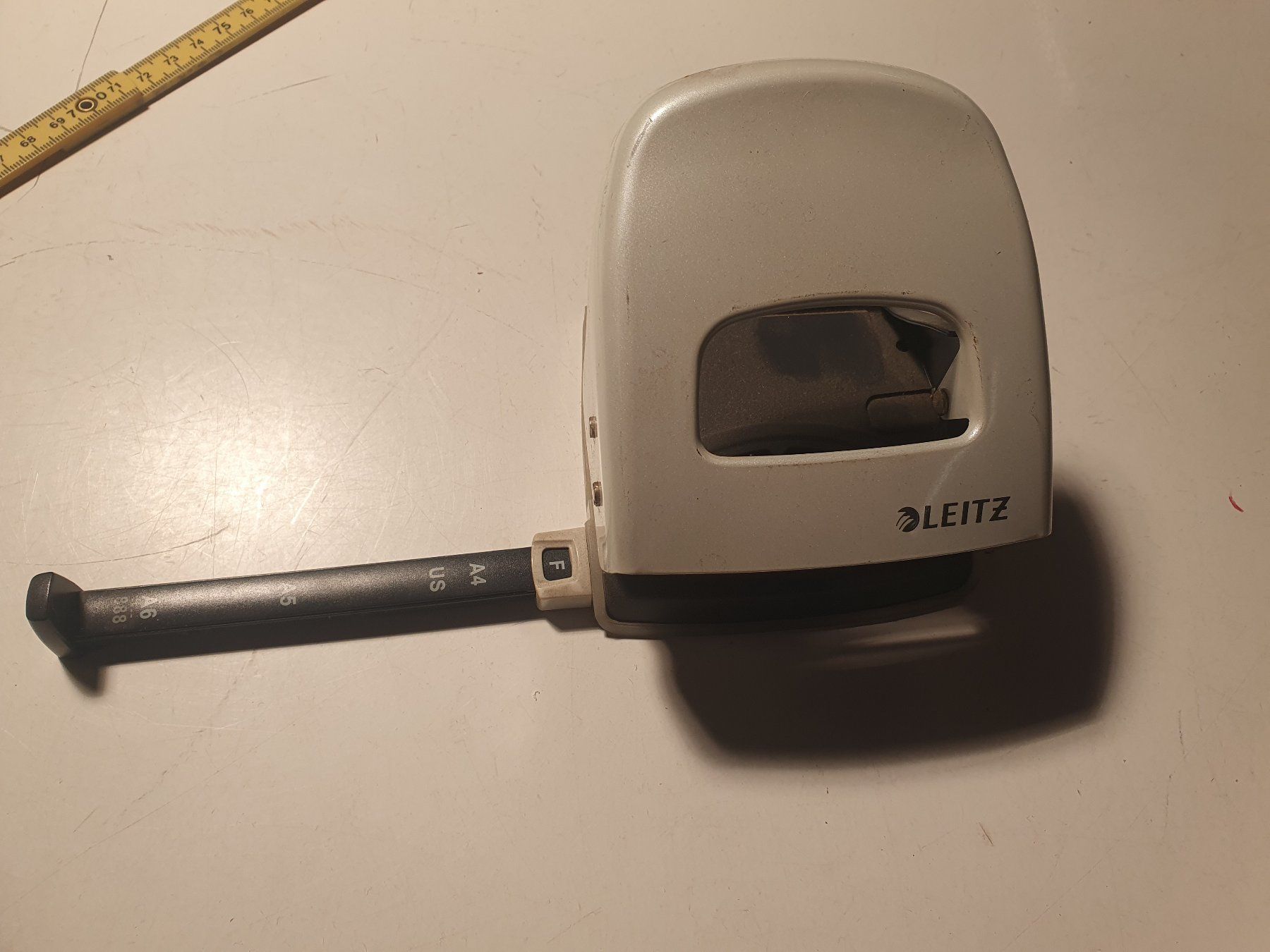 Leitz Tous les outils: Leitz Locher – D'occasion à Zürich par loosebone 1