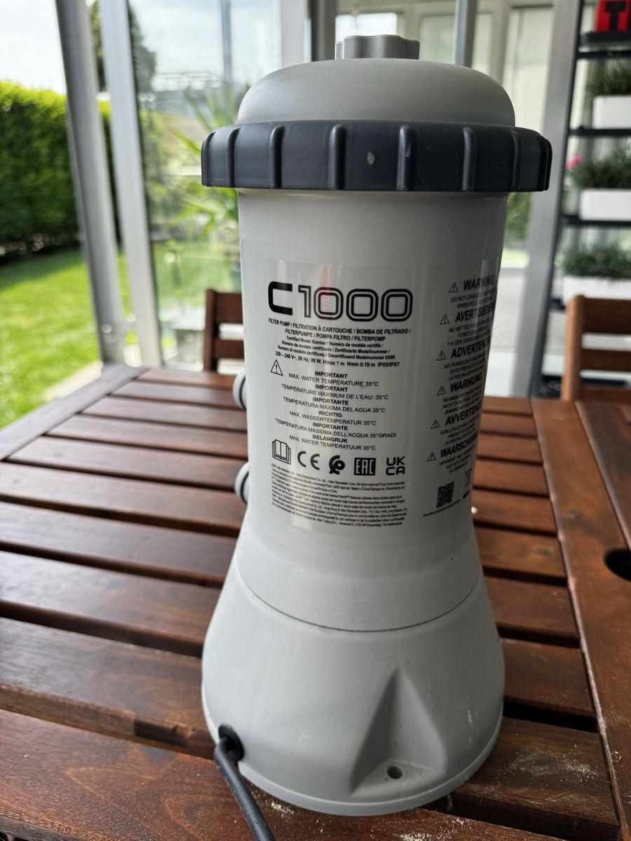 Intex Accessori per Piscine: Intex C1000 Kartuschenfilterpumpe 3.785 l/h – Usato da Uster venduto da alpinesnowflake