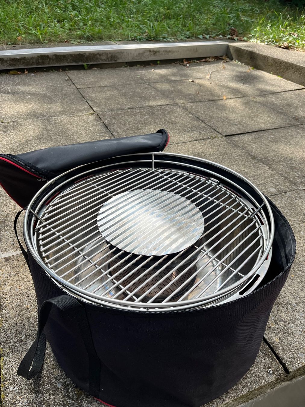 Lotusgrill Grills: Lotus Grill – Gebraucht aus Schlieren von a24_rkd6 2
