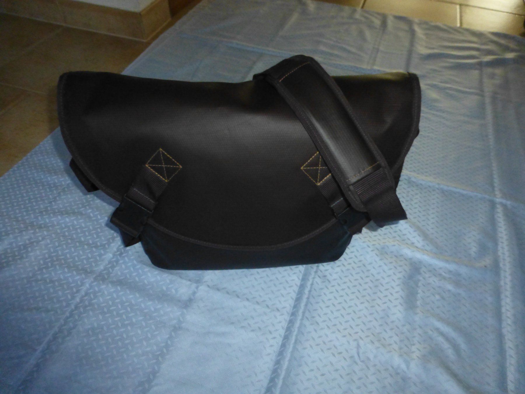 Bree Borse: Tasche von Bree – Usato da Würenlingen venduto da drago56