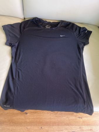 Nike Dri-Fit T-Shirt Schwarz Grösse M guter Zustand