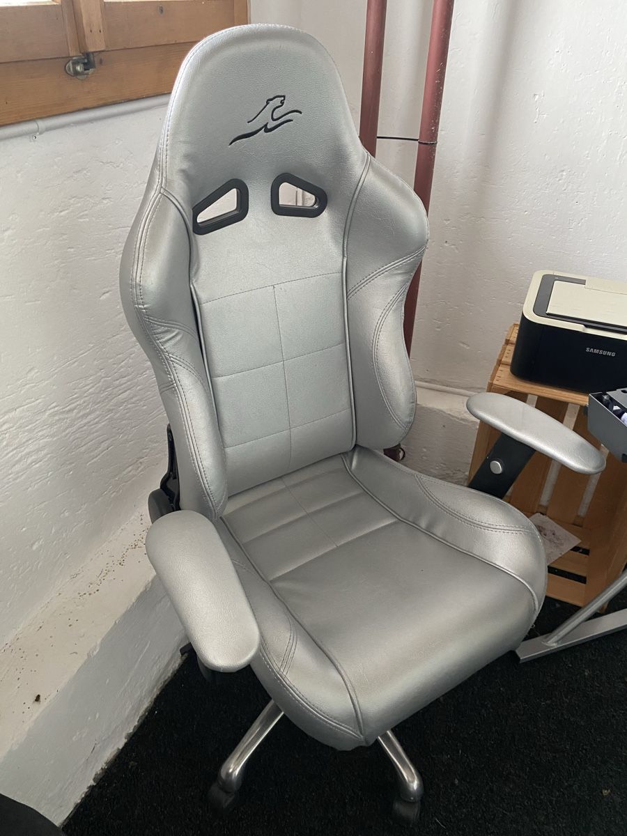 Sedie: Bürostuhl Silber Recaro ähnlich – Usato da Bern venduto da hotcars24