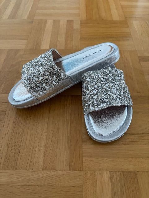 Scarpe da donna: Pantoletten Gr. 40, NEU! – Nuovo (secondo la descrizione) da Walenstadt venduto da ricamul 1