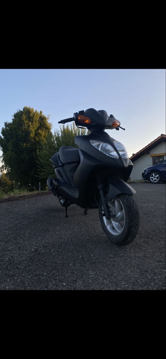 Sym Scooter: Scooter 125cc, excellent état sym, – Usato da Arconciel venduto da Jocelin_
