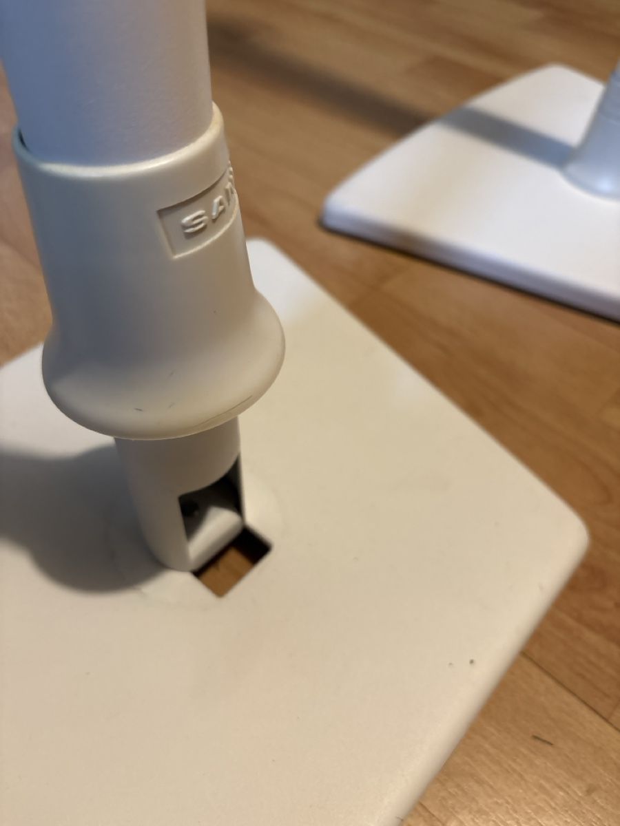 Supporti a parete: Sonos One Gen 2 Lautsprecherständer weiss, – Usato da Winterthur venduto da St.Stauffer 3