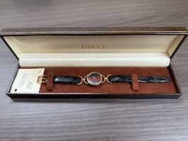 Superbe Élégante montre Gucci vintage avec boîte d'origine