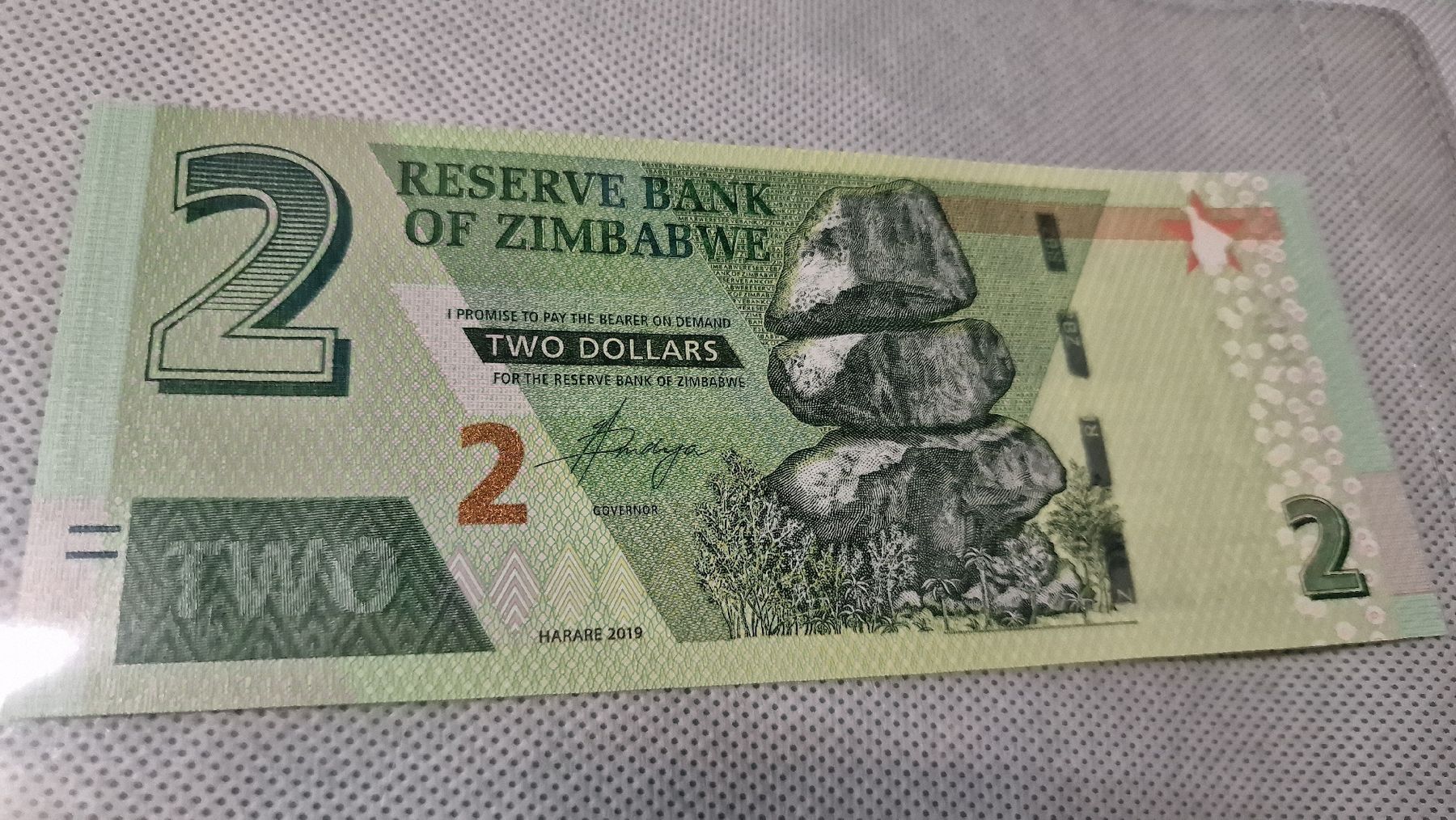 Banconote: Banknote Zimbabwe 2019 – Nuovo e nell'imballaggio originale da Herisau venduto da Antiques.AR