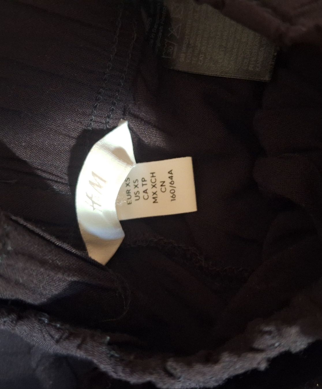 H&M Pantaloni: pantalon noir fin – Nuovo (secondo la descrizione) da  venduto da  2