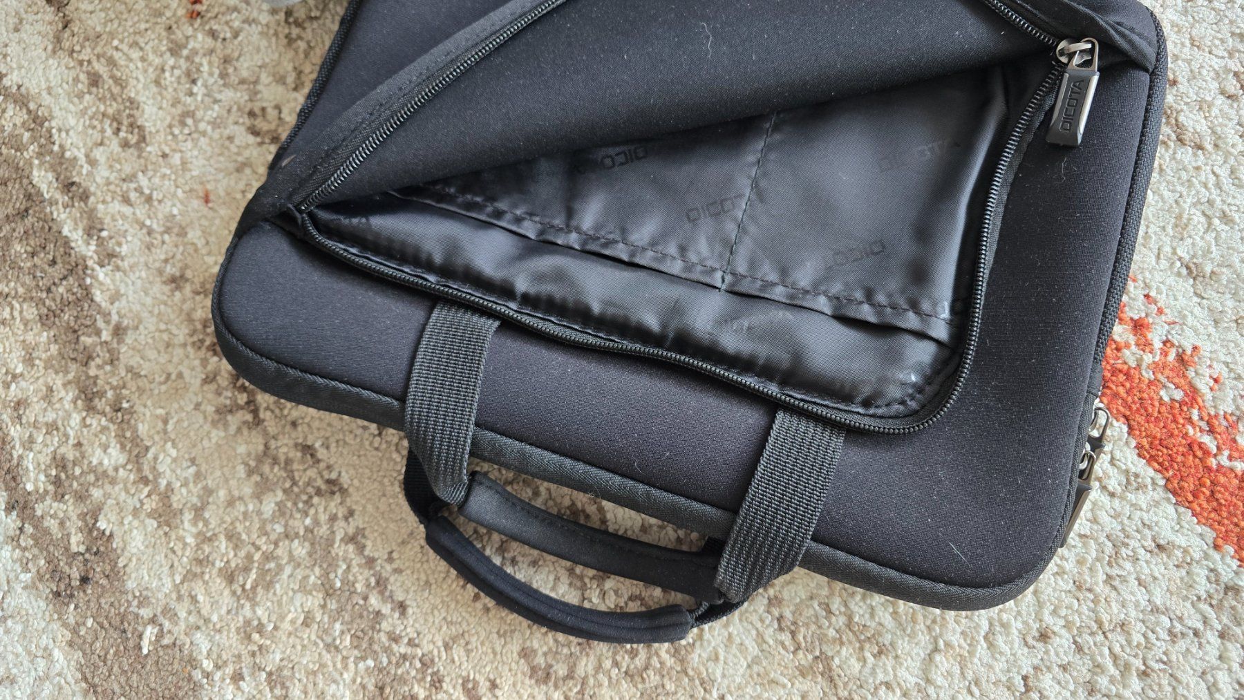 Borse: Notebook Tasche 11,6" Dicota – Nuovo (secondo la descrizione) da Wabern venduto da Irakene 4