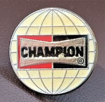 P608 - Pin Firma Champion Logo - Zündkerzen & Co.