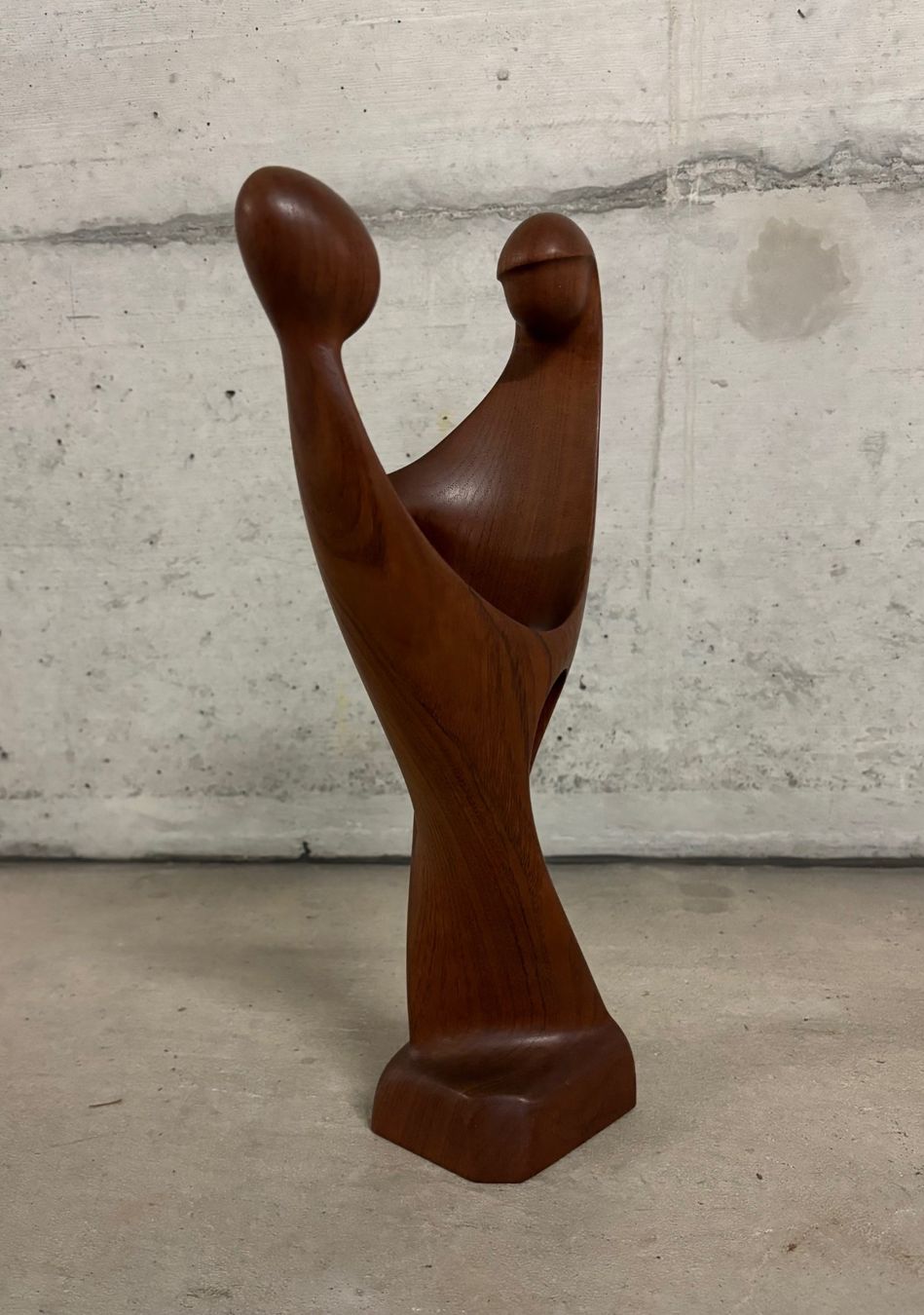 Sedie: danish design . lovers embraced dancing . von simon randers – Usato da Basel venduto da Rmo4000 3