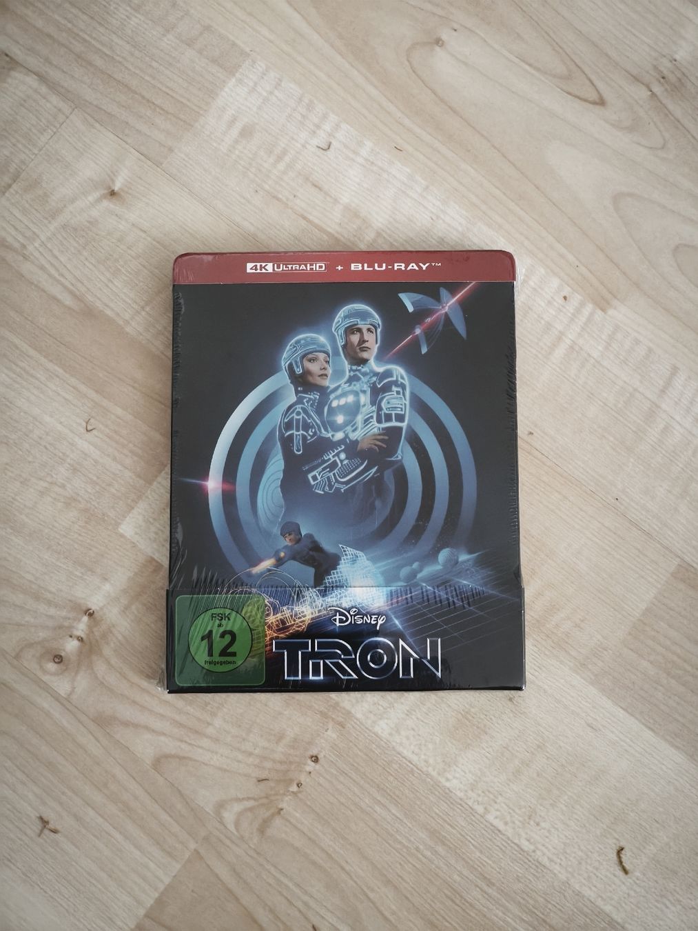 Tutti i DVDs: Tron 4K UHD Steelbook – Nuovo e nell'imballaggio originale da Amriswil venduto da gigamix